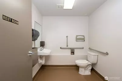 826 E 8th Street, Port Angeles, WA 98362 - Photo 19