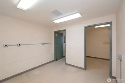 826 E 8th Street, Port Angeles, WA 98362 - Photo 27