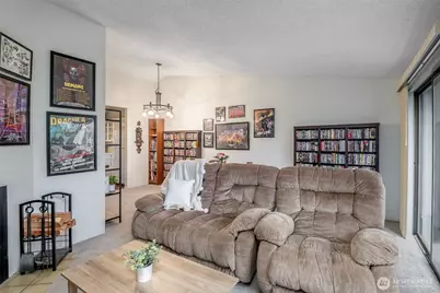 8521 S 259th Street #B-15, Kent, WA 98030 - Photo 5