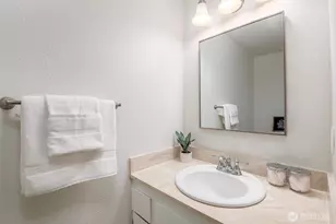 8521 S 259th St, Kent, WA 98030 - Photo 11