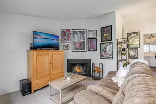 8521 S 259th St, Kent, WA 98030 - Photo 3