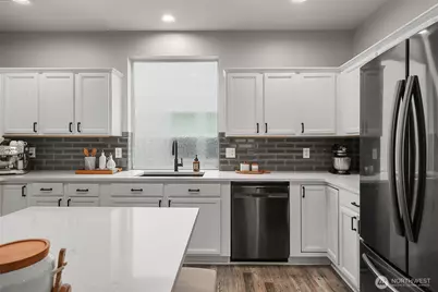 8422 28th Street NE, Lake Stevens, WA 98258 - Photo 13