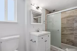 815 S 96th St, Tacoma, WA 98444 - Photo 17