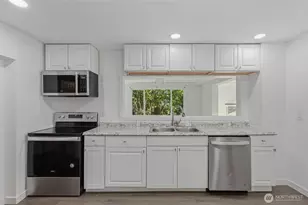 815 S 96th St, Tacoma, WA 98444 - Photo 9