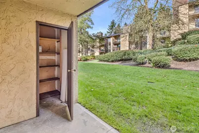 12520 NE 145th Street #E-33, Kirkland, WA 98034 - Photo 11