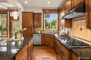 3043 259th Ct SE, Sammamish, WA 98075 - Photo 9