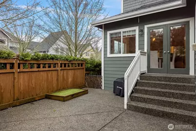 2073 NE Noble Street, Issaquah, WA 98029 - Photo 25