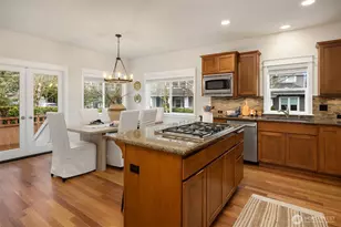 2073 NE Noble St, Issaquah, WA 98029 - Photo 13