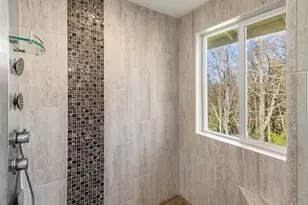 11925 Maplewood Ave, Edmonds, WA 98026 - Photo 27