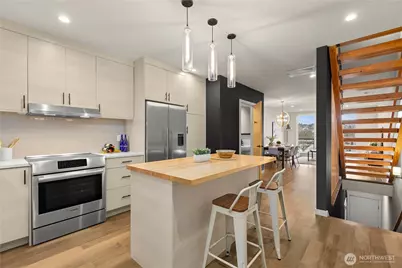 2273 14th Avenue W, Seattle, WA 98119 - Photo 5