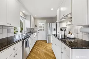 13635 SE 43rd St, Bellevue, WA 98006 - Photo 11