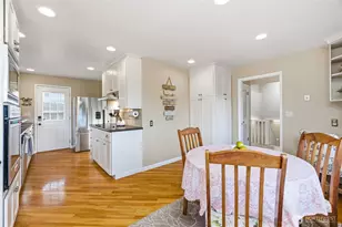 13635 SE 43rd St, Bellevue, WA 98006 - Photo 9