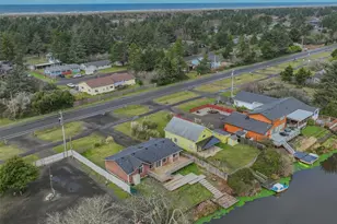 306 Point Brown Ave NE, Ocean Shores, WA 98569 - Photo 11