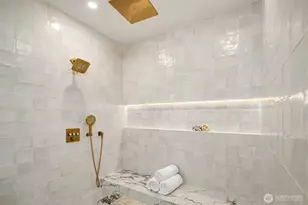 7611 NE 12th St, Medina, WA 98039 - Photo 23