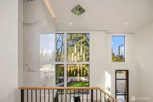 7611 NE 12th St, Medina, WA 98039 - Photo 7