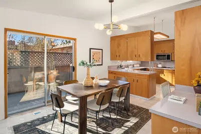 10400 60th Avenue S, Seattle, WA 98178 - Photo 11