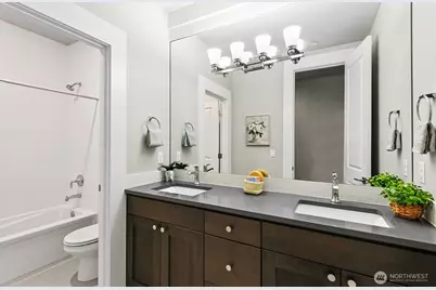 22250 NE 3rd Court, Sammamish, WA 98074 - Photo 31