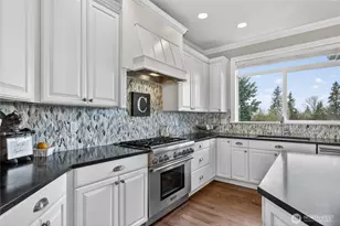 265 259th Ave NE, Sammamish, WA 98074 - Photo 13