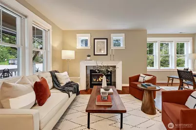 5807 B 55th Avenue NE, Seattle, WA 98105 - Photo 5