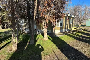 2284 W Rainier Rd, Othello, WA 99344 - Photo 3