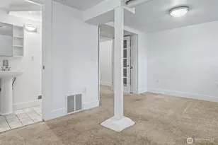 8535 18th Ave NW, Seattle, WA 98117 - Photo 31