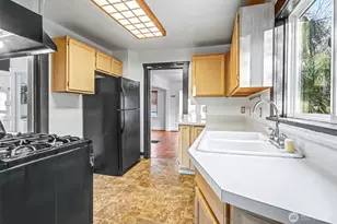 8535 18th Ave NW, Seattle, WA 98117 - Photo 19