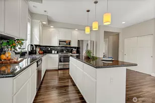 14925 Benton Loop, Sumner, WA 98390 - Photo 9