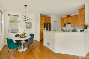 346 Wyatt Way NE, Bainbridge Island, WA 98110 - Photo 7