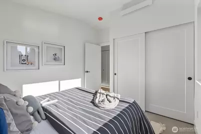 12044 Hiram Place NE #C, Seattle, WA 98125 - Photo 17