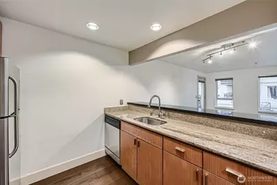 1711 E Olive Way #213, Seattle, WA 98102 - Photo 11