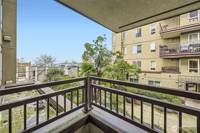 1711 E Olive Way #213, Seattle, WA 98102 - Photo 23