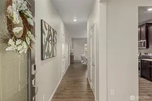 413 Becky Ave E, Enumclaw, WA 98022 - Photo 3