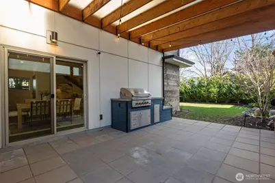 6217 Flora Avenue S, Seattle, WA 98108 - Photo 33