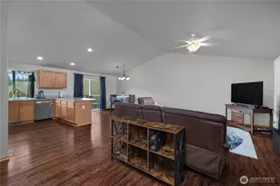 109 Blossom Ln, Elma, WA 98541 - Photo 3