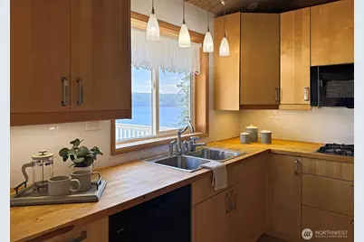 1412 Commodore Place, Freeland, WA 98249 - Photo 13