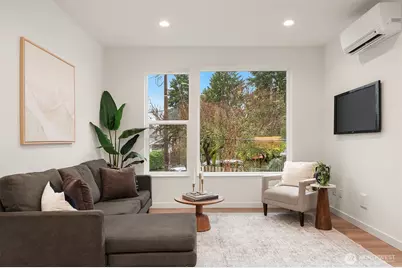 221 NE 75th Street, Seattle, WA 98115 - Photo 9