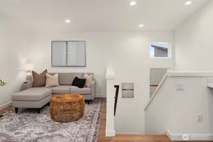 221 NE 75th St, Seattle, WA 98115 - Photo 23