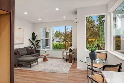 221 NE 75th Street, Seattle, WA 98115 - Photo 17