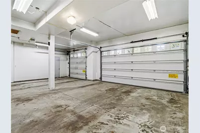 23919 SE 8th Place, Sammamish, WA 98075 - Photo 37