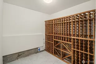 909 110th Ave SE, Bellevue, WA 98004 - Photo 27