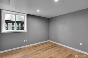 9220 10th Ave SW, Seattle, WA 98106 - Photo 33