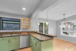 9220 10th Ave SW, Seattle, WA 98106 - Photo 11