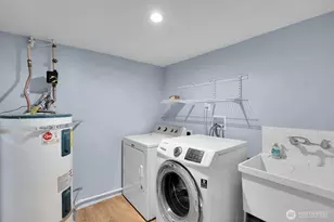 9220 10th Ave SW, Seattle, WA 98106 - Photo 35