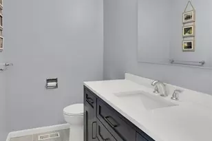 9220 10th Ave SW, Seattle, WA 98106 - Photo 17