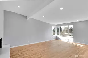 9220 10th Ave SW, Seattle, WA 98106 - Photo 5