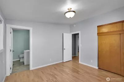 9220 10th Avenue SW, Seattle, WA 98106 - Photo 27