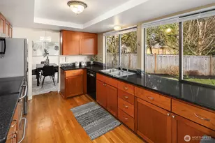 12726 SE 73rd St, Newcastle, WA 98056 - Photo 11