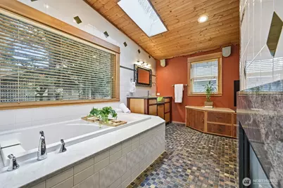 22407 87th Avenue W, Edmonds, WA 98026 - Photo 21