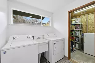 22407 87th Ave W, Edmonds, WA 98026 - Photo 25