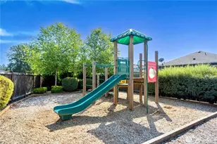 1126 199th St SE, Bothell, WA 98012 - Photo 37